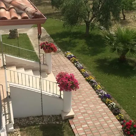 Piana Dei Greci 佩斯基奇