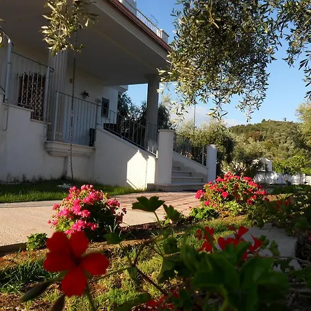 Piana Dei Greci 佩斯基奇