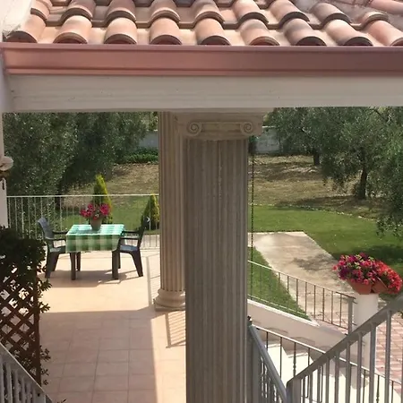 Piana Dei Greci Casa vacanze *