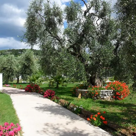 Piana Dei Greci Peschici